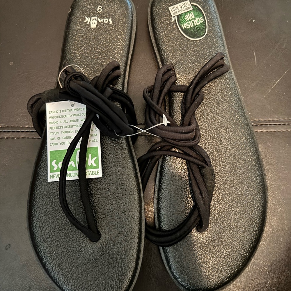 Sunuk women’s sandal